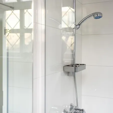 Trzin-mlake W Free Parking