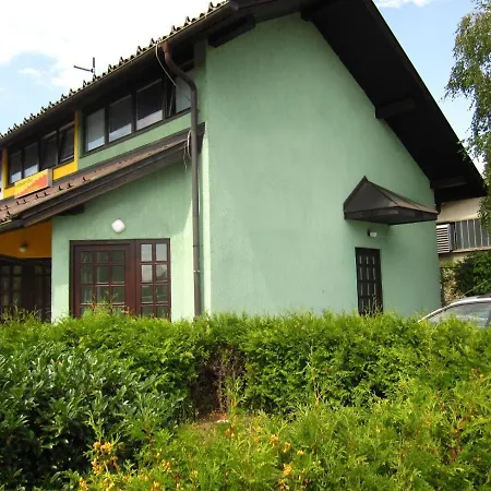 Trzin-mlake W Free Parking